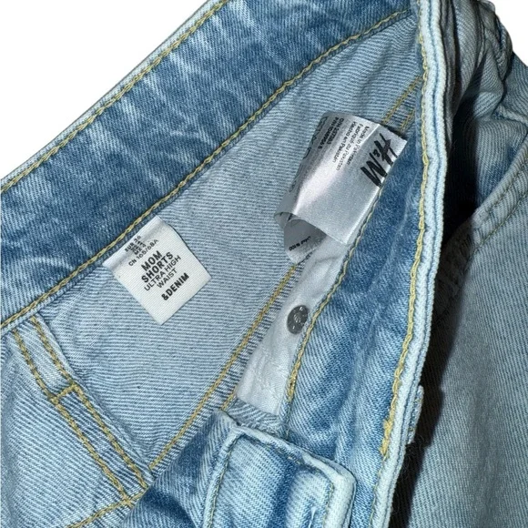 H&M Light Blue Denim Jeans - Picture 3 of 4